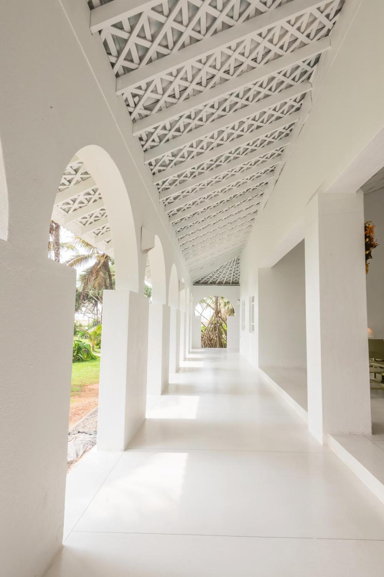 Club Palm Bay Hotel Marawila Exterior photo